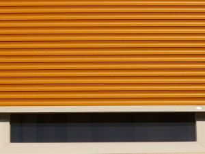 roller-shutter-8496_640